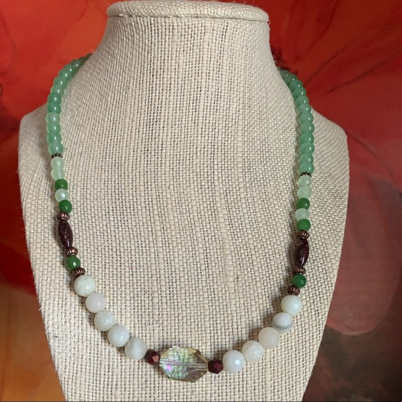 Beautiful Gemstone Light Green Necklace. NEW. 19” + 4” extender. Handmade - Picture 8 of 14